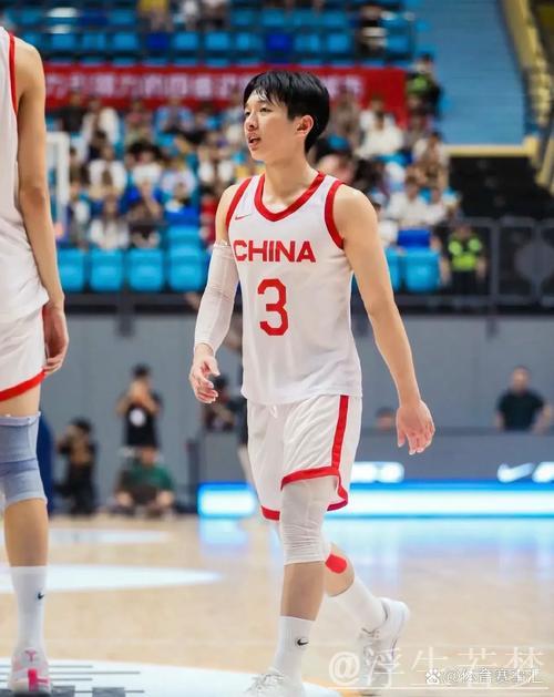 杨烁:男子1米跳板 中国队迎强劲对手 杨烁:男子1米跳板 中国队迎强劲对手